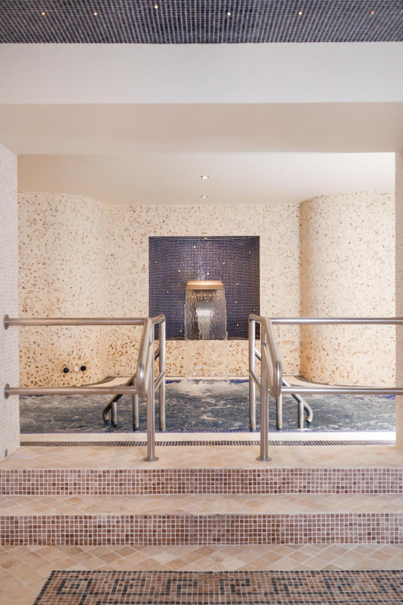 The Villa Rose Hotel & V-Spa Баллибофи Экстерьер фото